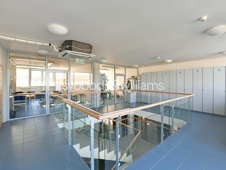 Prodej kanceláře 1 122 m² - foto 6