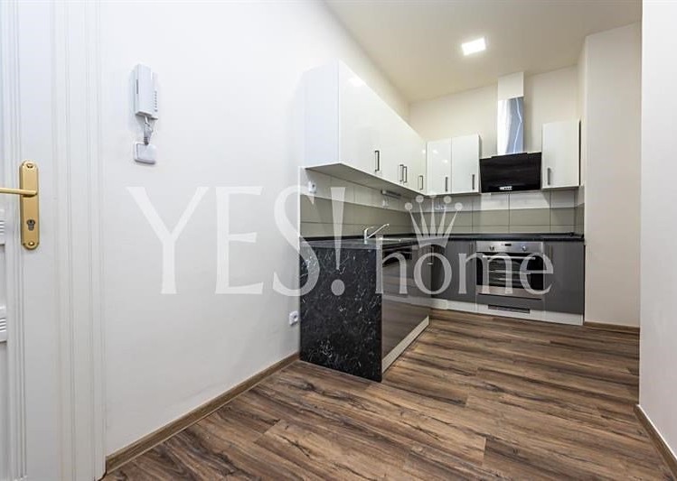 Pronájem kanceláře 52 m² - foto 5