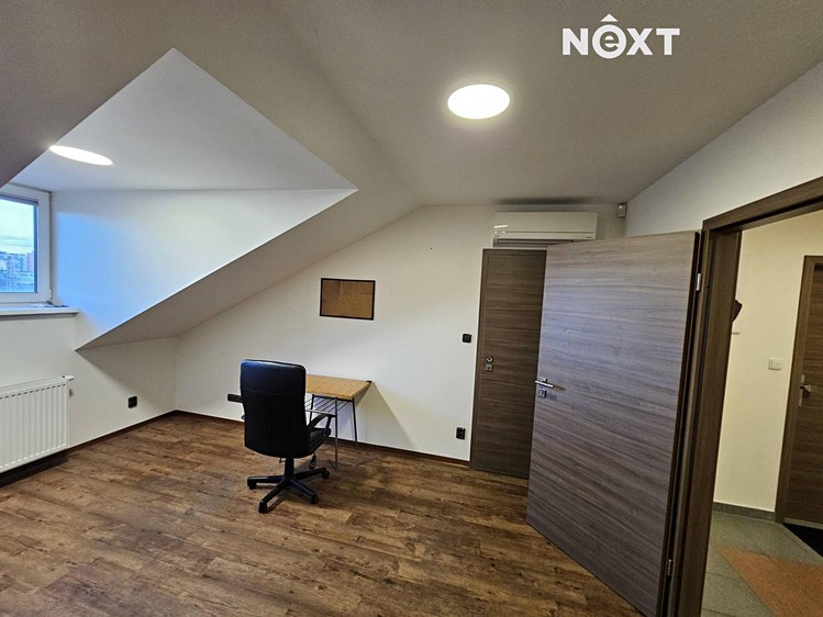 Pronájem kanceláře 12 m² - foto 2