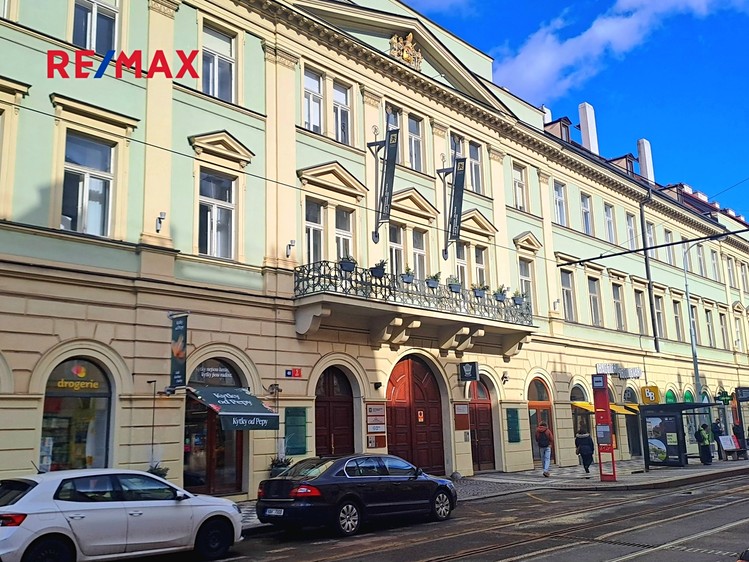 Pronájem kanceláře 69 m² - foto 2