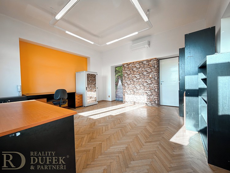Pronájem kanceláře 34 m² - foto 2