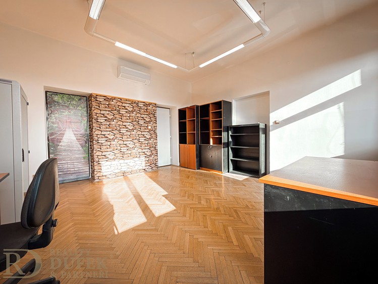 Pronájem kanceláře 34 m² - foto 4