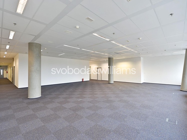 Pronájem kanceláře 1 154 m² - foto 3
