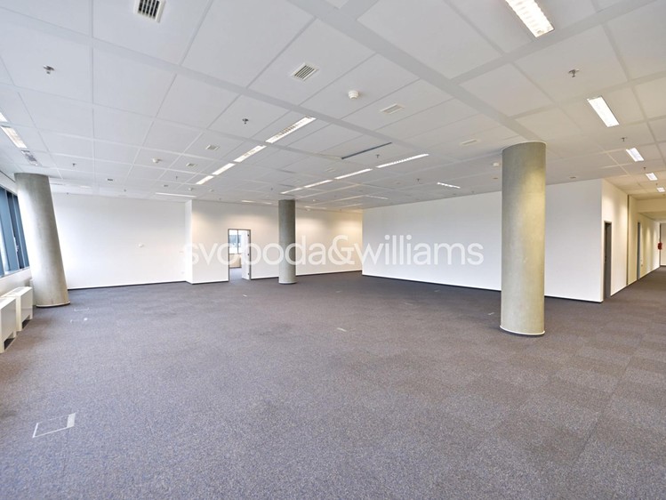 Pronájem kanceláře 1 154 m² - foto 6