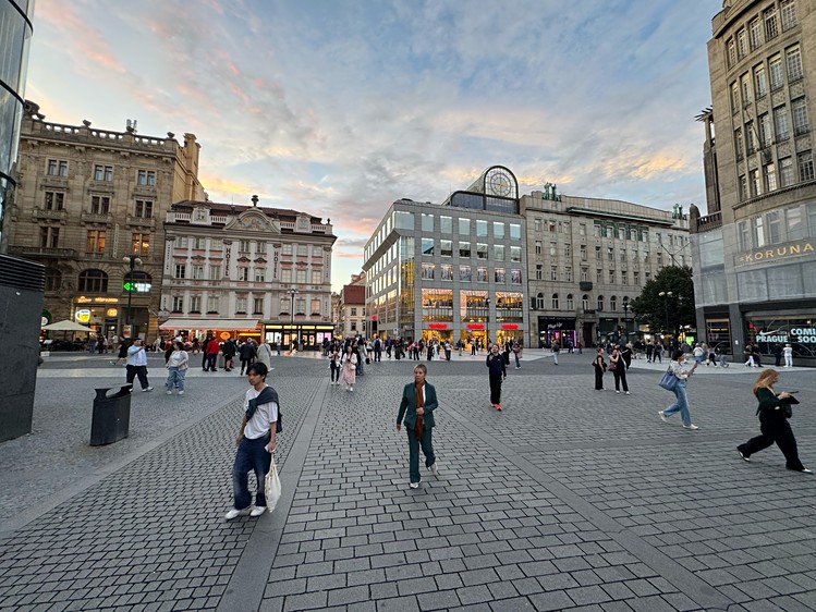 Pronájem restaurace 350 m² - foto 1