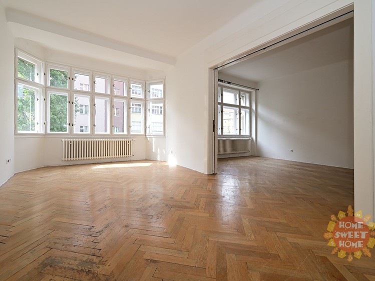 Pronájem kanceláře 139 m² - foto 1