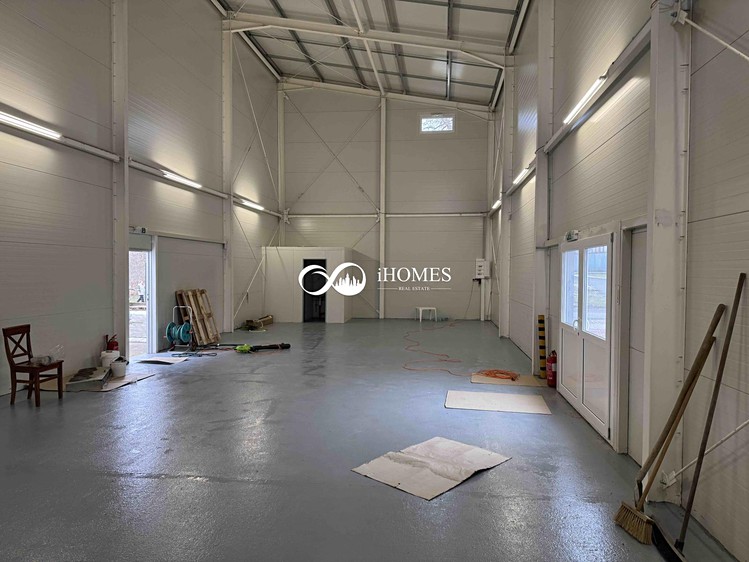 Pronájem skladového prostoru 138 m² - foto 1