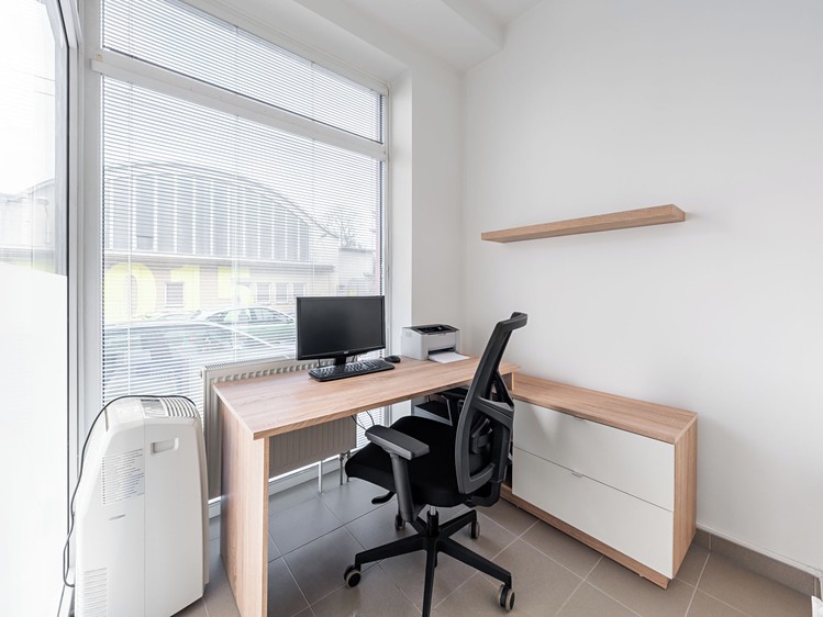 Pronájem obchodního prostoru 40 m² - foto 6