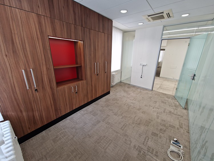 Pronájem kanceláře 153 m² - foto 5