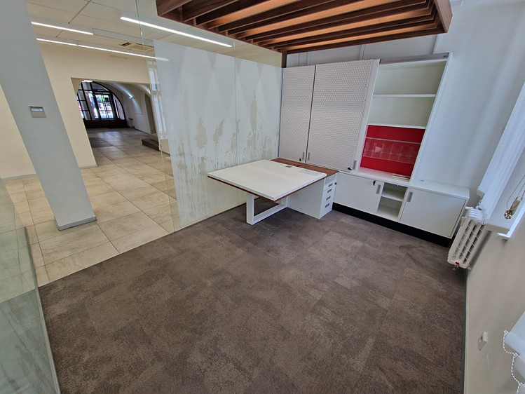 Pronájem kanceláře 153 m² - foto 6