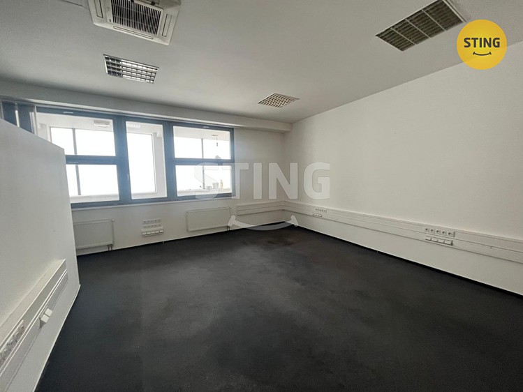 Pronájem kanceláře 244 m² - foto 6