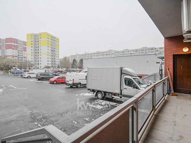 Pronájem obchodního prostoru 176 m² - foto 3