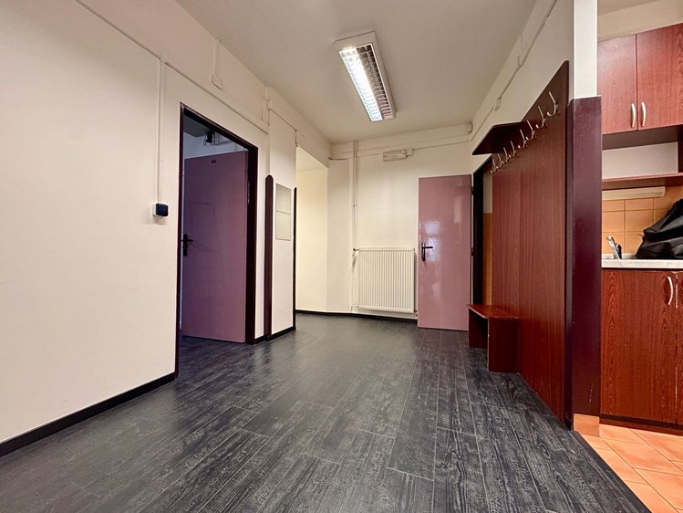 Pronájem kanceláře 20 m² - foto 2