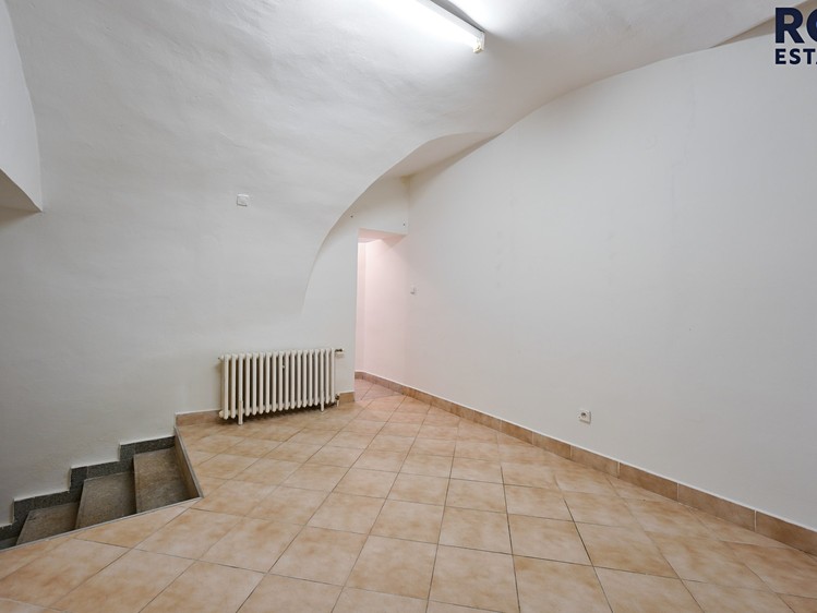 Pronájem obchodního prostoru 82 m² - foto 4