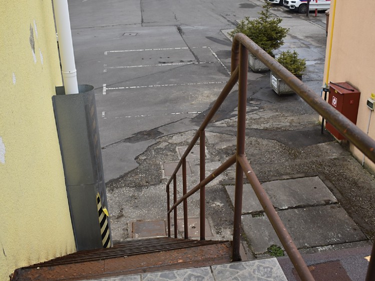 Pronájem kanceláře 42 m² - foto 4