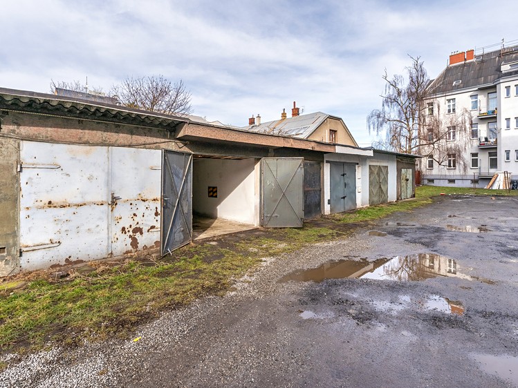 Prodej garáže 16 m² - foto 2