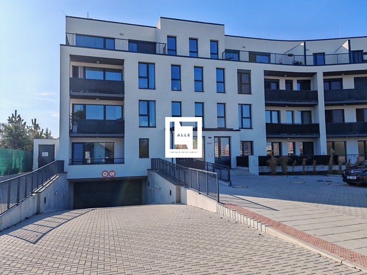 Prodej garážového stání 39 m² - foto 1