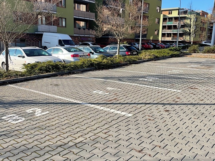 Prodej garážového stání 13 m² - foto 3