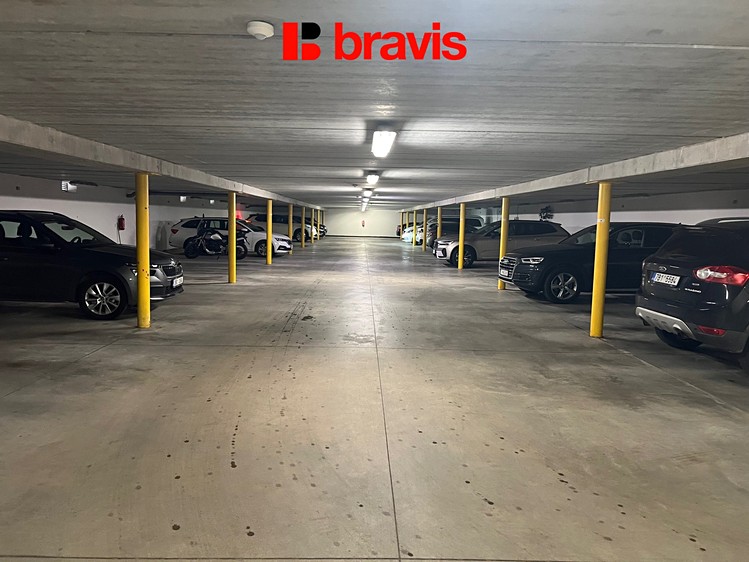 Prodej garážového stání 25 m² - foto 3