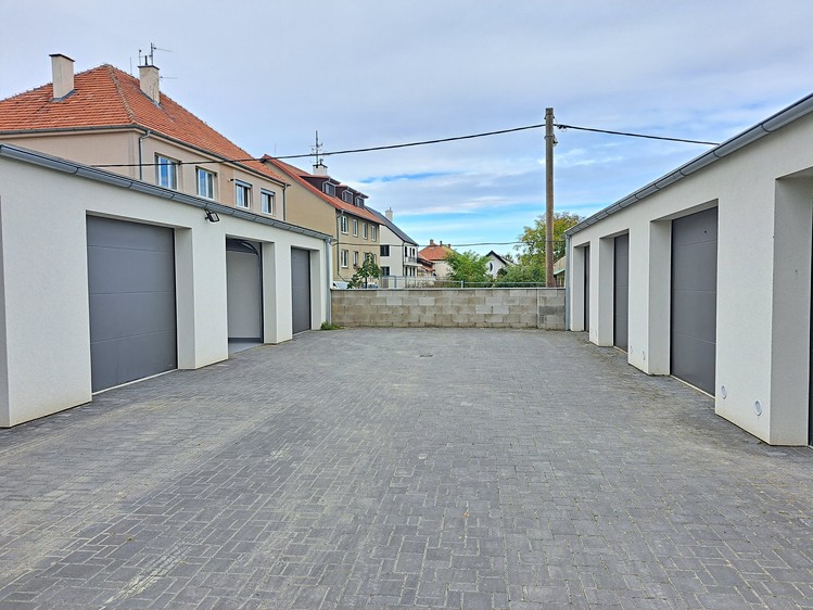Prodej garáže 20 m² - foto 4