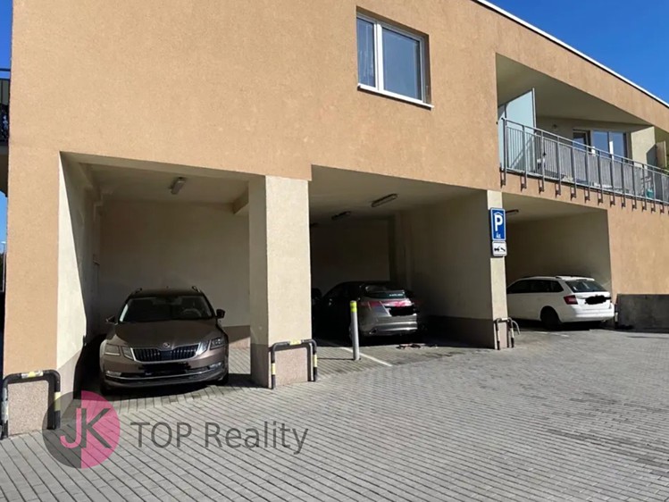 Prodej garážového stání 25 m² - foto 3