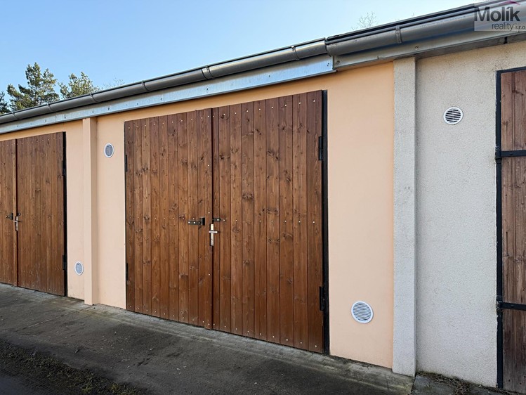 Prodej garáže 22 m² - foto 2
