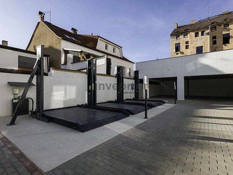 Prodej specifického typu nemovitosti 17 m² - foto 1