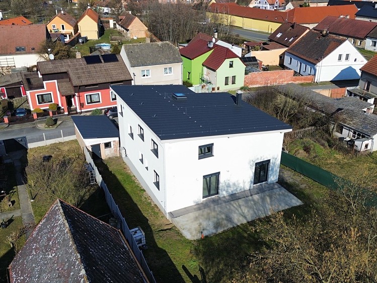Prodej  rodinného domu 178 m², pozemek 711 m² - foto 4