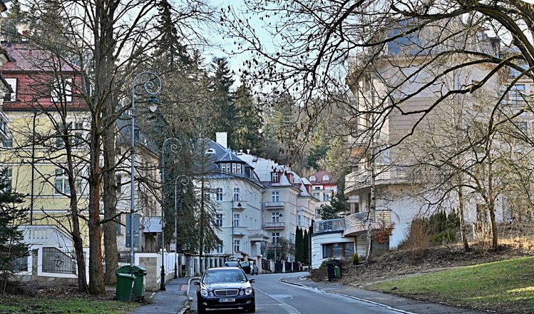 Prodej garážového stání 16 m² - foto 2