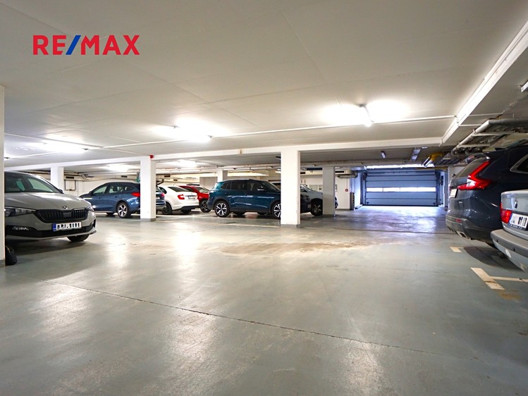 Prodej garážového stání 13 m² - foto 6