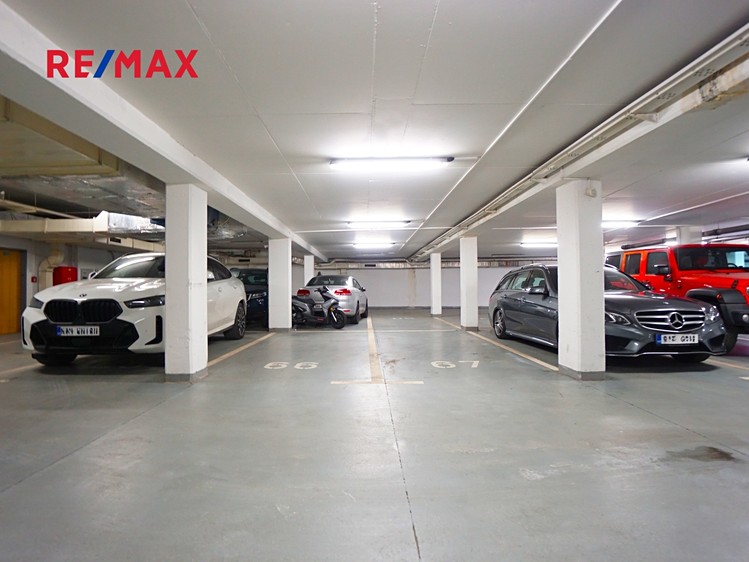 Prodej garážového stání 13 m² - foto 8