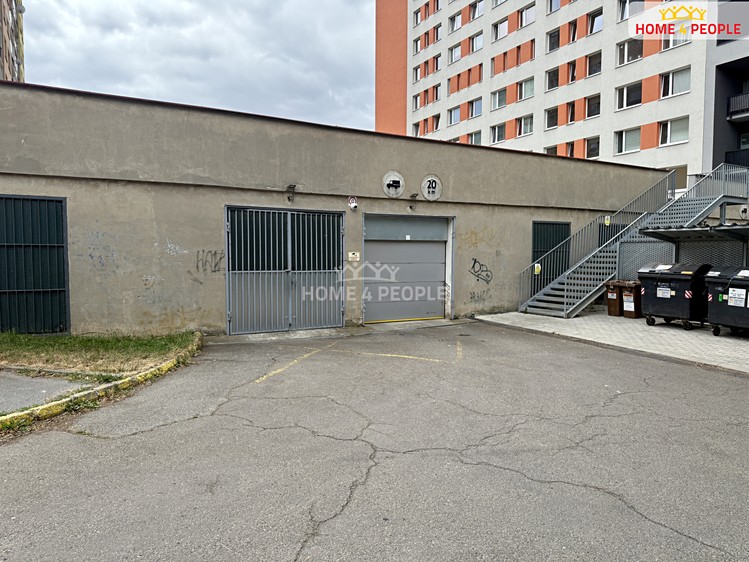 Prodej garážového stání 11 m² - foto 5