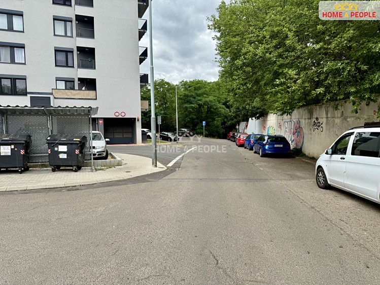 Prodej garážového stání 11 m² - foto 6