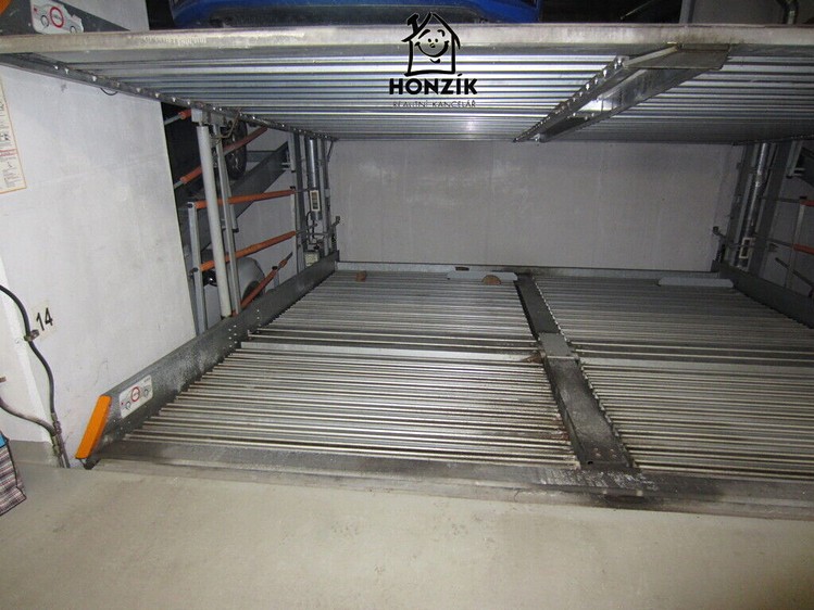 Prodej garážového stání 10 m² - foto 5
