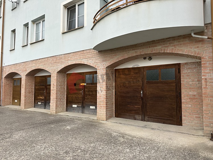 Prodej garáže 20 m² - foto 1