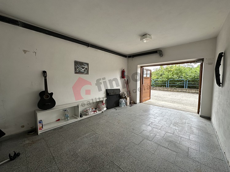 Prodej garáže 20 m² - foto 5