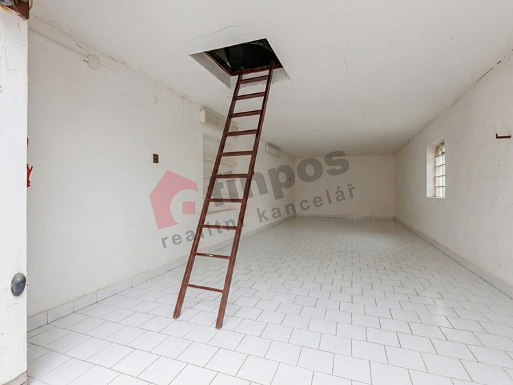 Prodej garáže 34 m² - foto 8