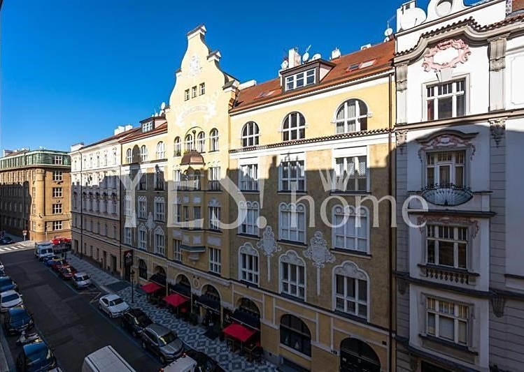 Pronájem garážového stání 13 m² - foto 5