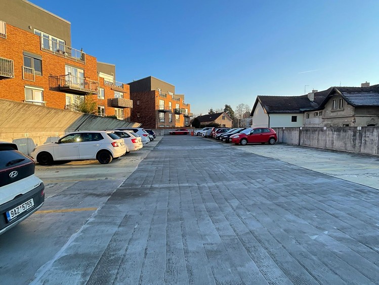 Pronájem garážového stání 12 m² - foto 7