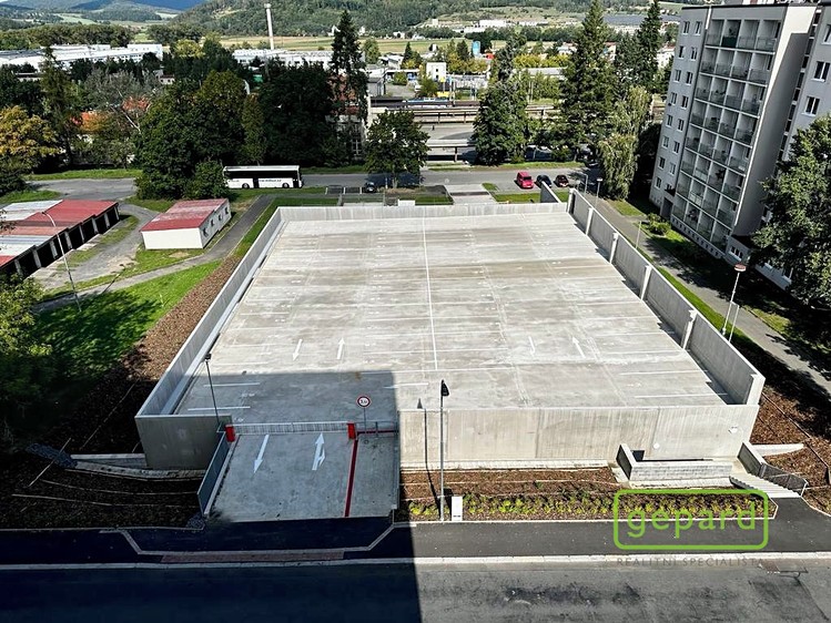 Pronájem garážového stání 13 m² - foto 4