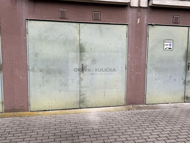 Pronájem garáže 21 m² - foto 2