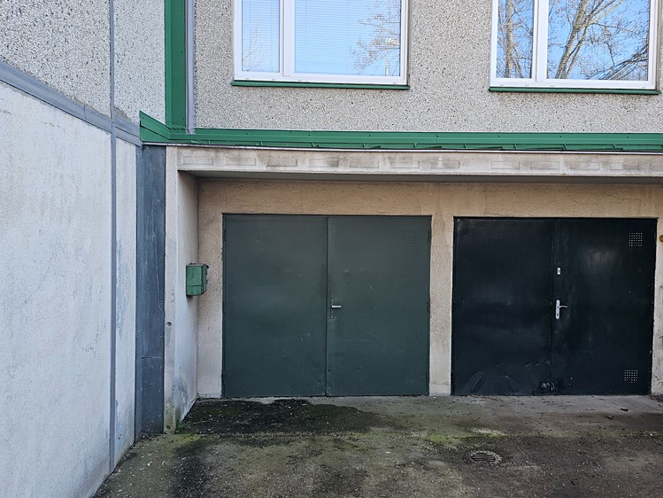 Pronájem garáže 15 m² - foto 1