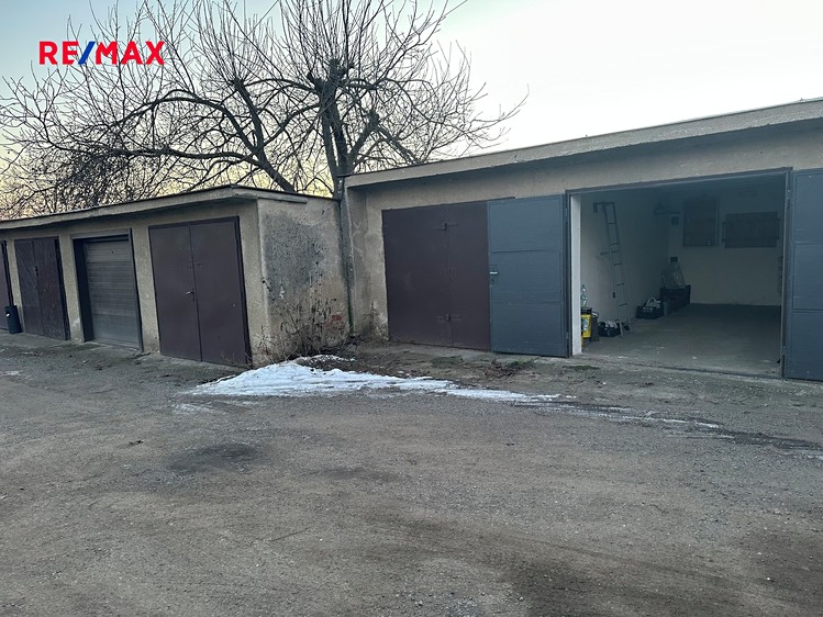 Pronájem garáže 15 m² - foto 4