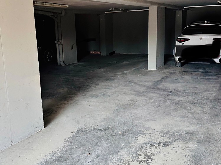 Pronájem garážového stání 20 m² - foto 3