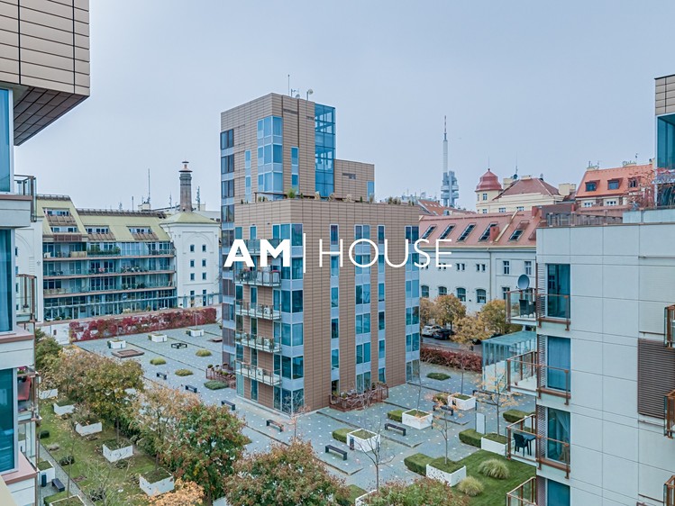 Pronájem garážového stání 10 m² - foto 3