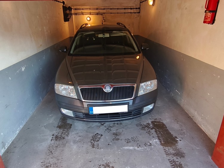 Pronájem garáže 18 m² - foto 1