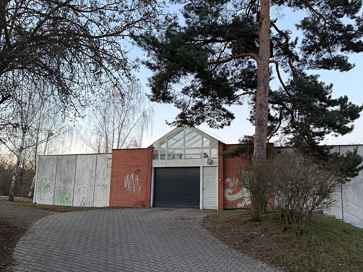 Pronájem garáže 17 m² - foto 1