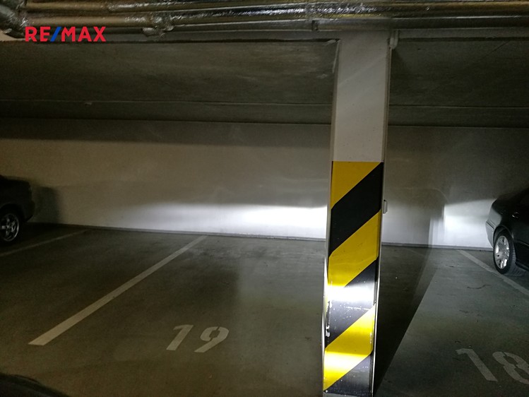 Pronájem garážového stání 15 m² - foto 6