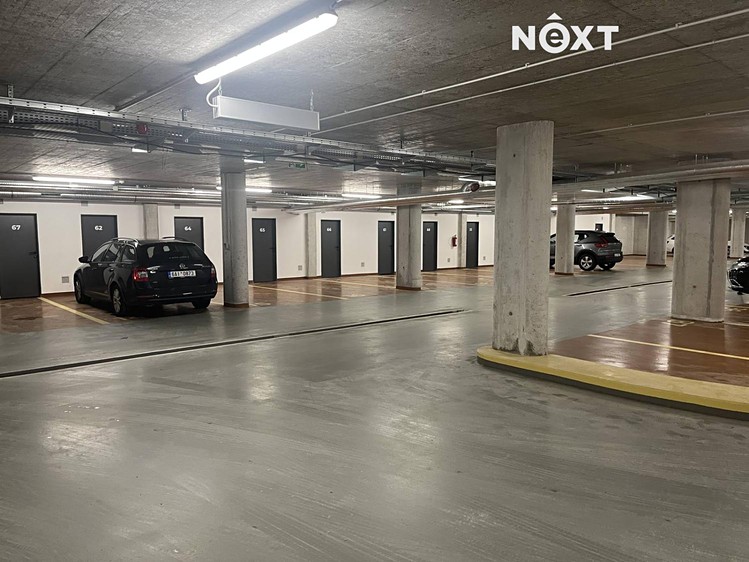 Pronájem garážového stání 18 m² - foto 3