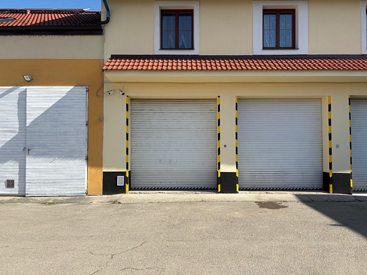 Pronájem garáže 80 m² - foto 7